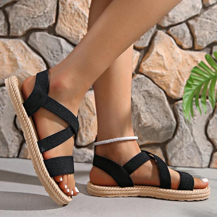 Sandales espadrilles plates à brides croisées en maille pour femme