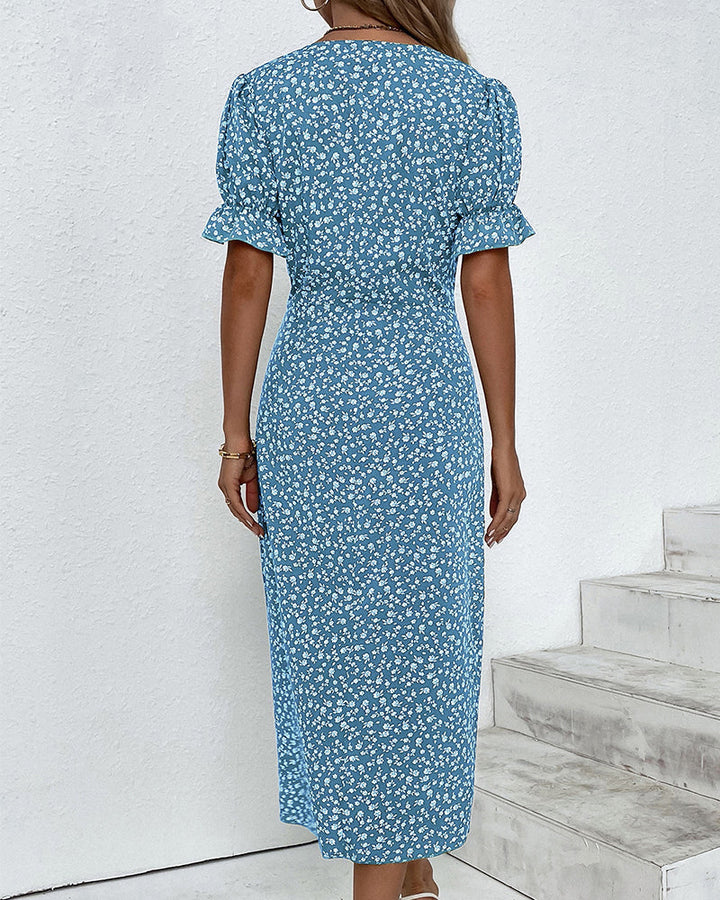 Robe femme en mousseline à manches courtes avec boutons décoratifs