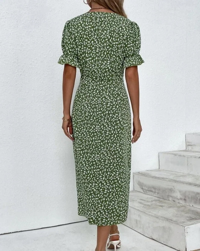 Robe femme en mousseline à manches courtes avec boutons décoratifs