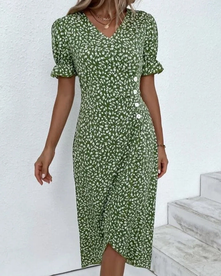Robe femme en mousseline à manches courtes avec boutons décoratifs