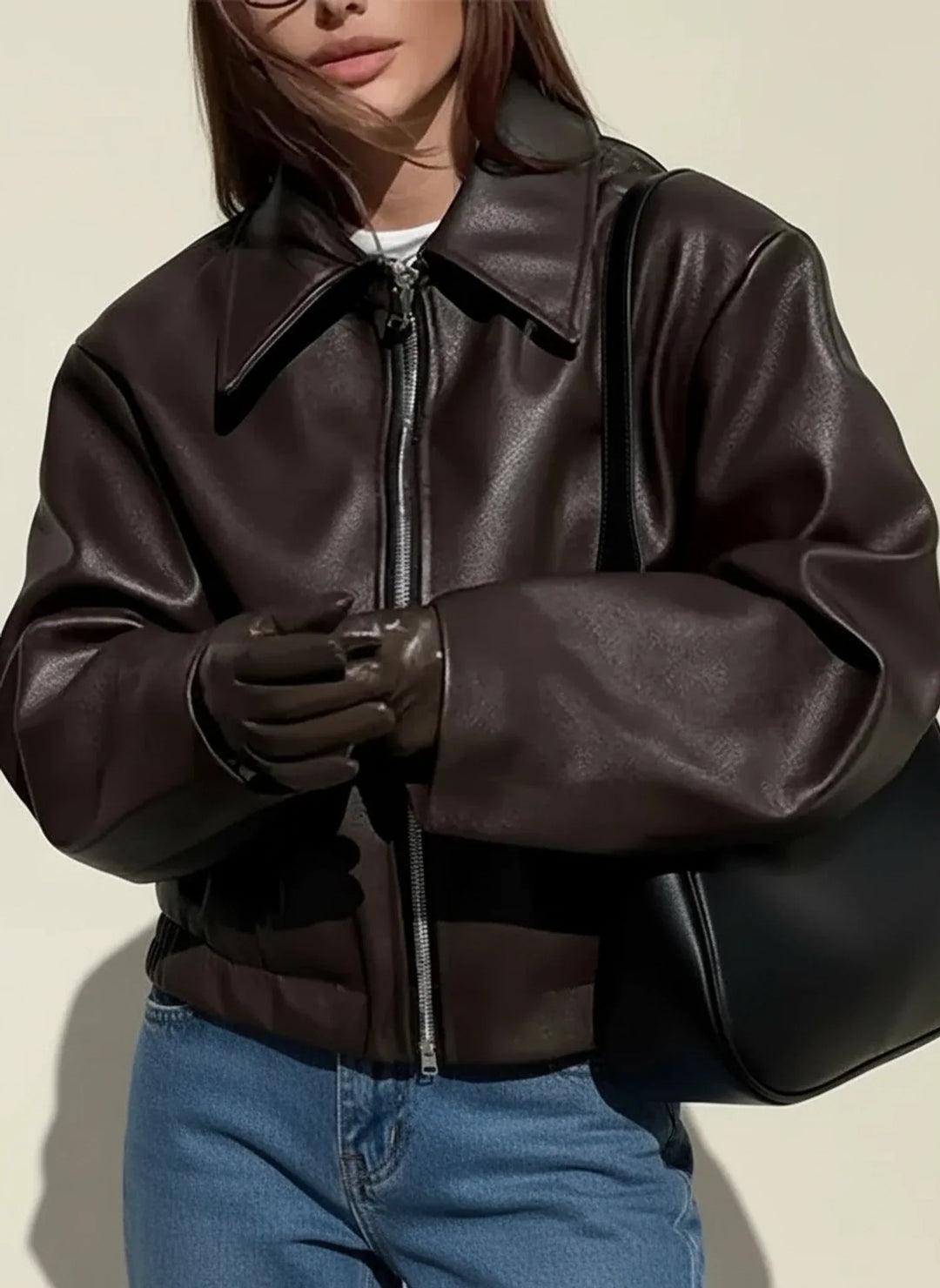Dámská kožená bunda biker bomber s oversized střihem a zipem