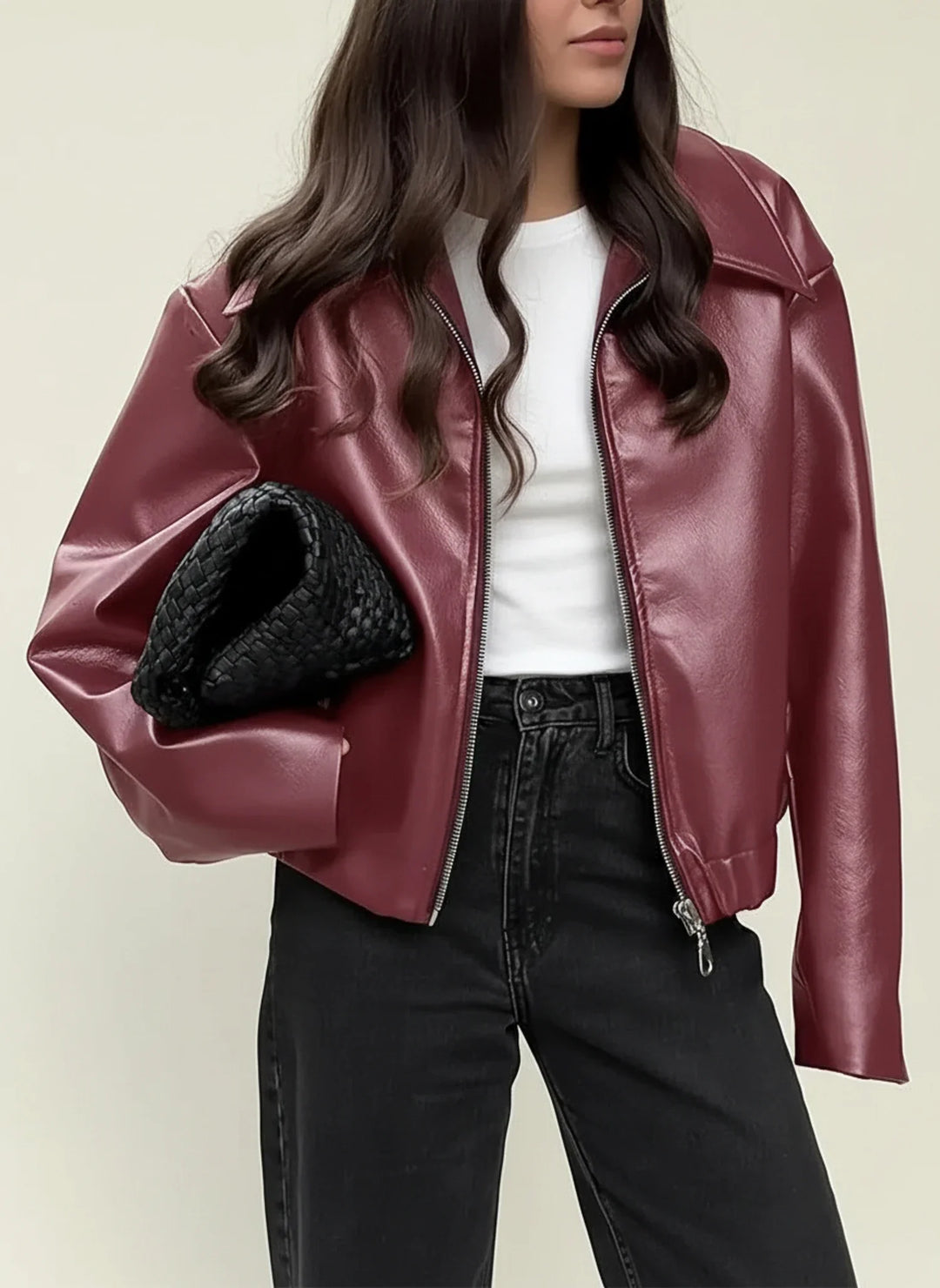 Dámská kožená bunda biker bomber s oversized střihem a zipem