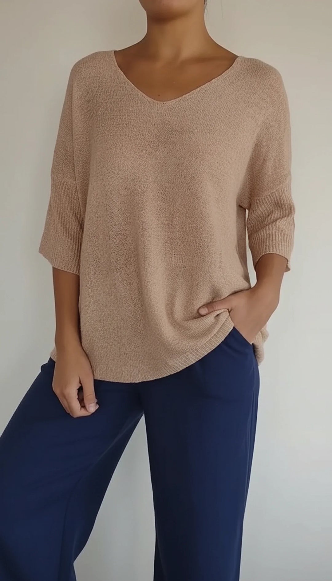 Women's Knit V-Neck Blouse Three-Quarter Sleeve Relaxed T-Shirt
