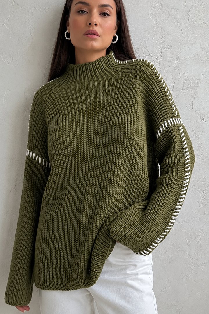 Dámský pletený svetr s krátkým stojáčkem, oversized střih, robustní dlouhé rukávy
